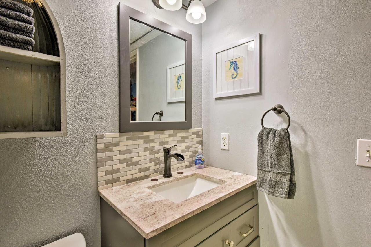 شقة Waterfront Corpus Christi Escape With Pool Access! المظهر الخارجي الصورة
